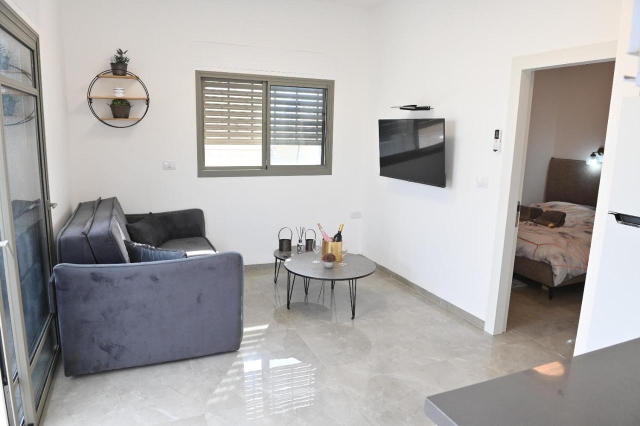 Ferienwohnung נוף יובלים Kirjat Schmona Exterior foto