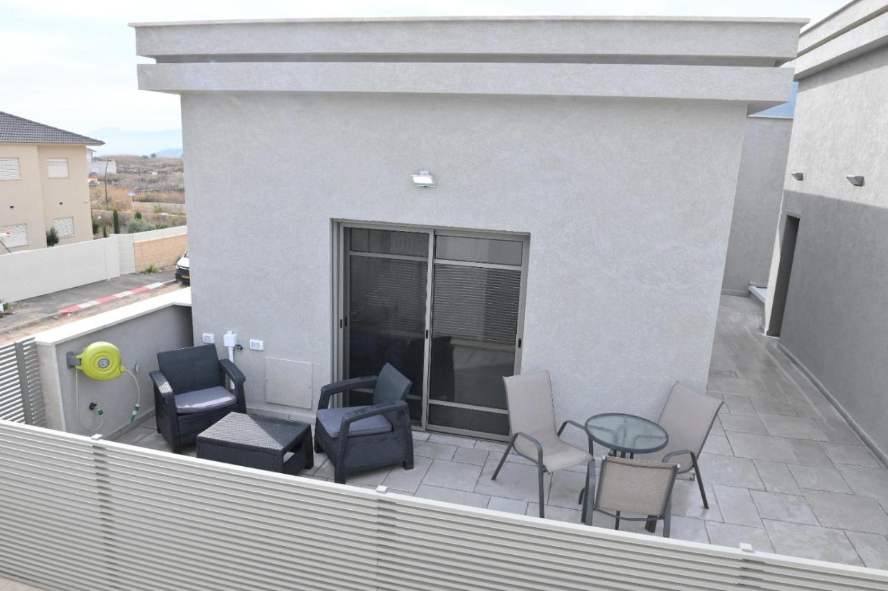 Ferienwohnung נוף יובלים Kirjat Schmona Exterior foto