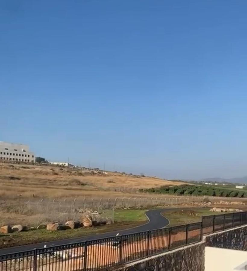 Ferienwohnung נוף יובלים Kirjat Schmona Exterior foto